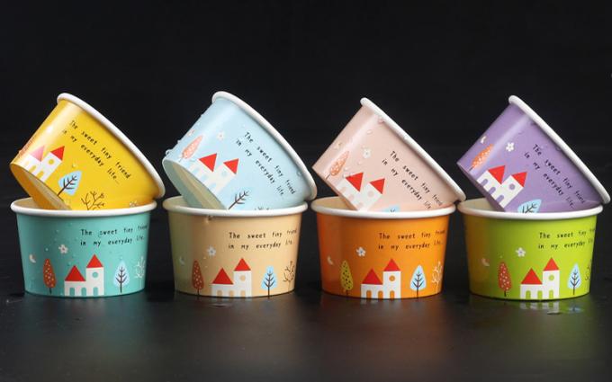 Заклеймленные чашки мороженого 4-Скоопс с крышками и ложками
