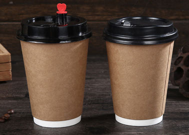Клеймя чашка бумаги выпивая/изолировала устранимые кофейные чашки с крышками